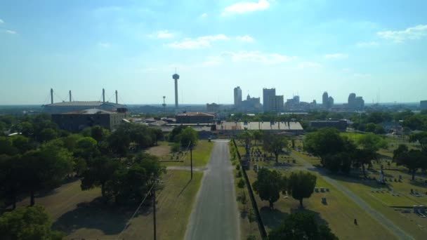 Filmati Aerei Cimitero Nazionale San Antonio Distretto Industriale — Video Stock