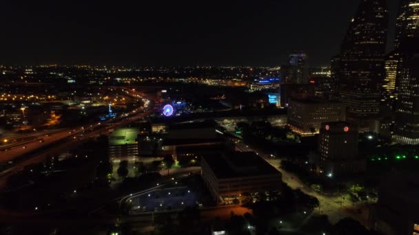 Downtown Houston Natten Och Motorvägar Lyser Natten — Stockvideo