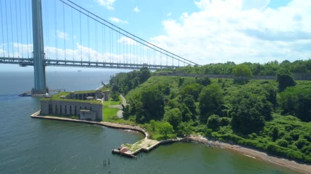 Flygfoto Över Batteriet Ogräs Och Verrazano Bron New York Usa — Stockvideo