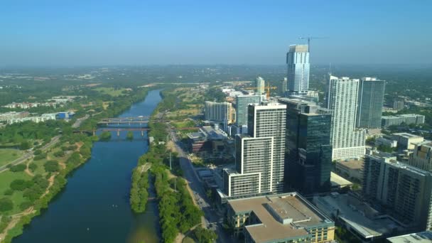 Flygfoto Över Austin Stadsbilden Och Coloradofloden Texas Usa — Stockvideo