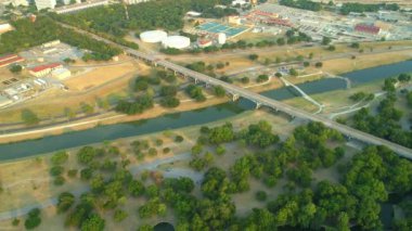 Trinity Nehri Fort Worth 4k hava video