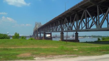 Mississippi Nehri Baton Rouge ve Horace Wilkinson Köprüsü