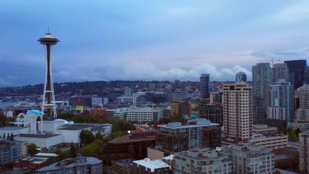시애틀의 스페이스 타워의 조감도 — 비디오