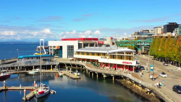 Luchtfoto Seattle Anthonys Pier Bell Street Diner — Stockvideo