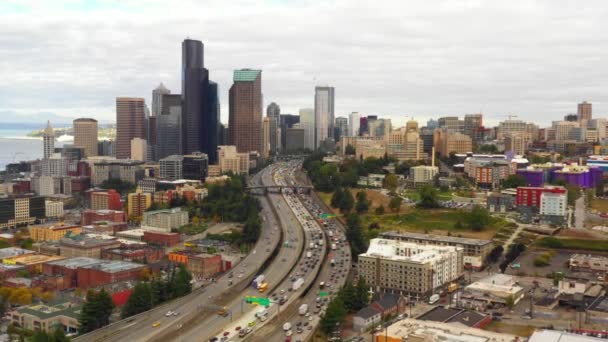 Autopistas Centro Seattle Tráfico Matutino Conmutar — Vídeo de stock