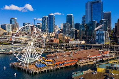 Hava dron görüntü Seattle büyük tekerlek İskele İlçesi