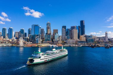 Seattle Washingto gelen bir feribot hava uçak fotoğrafı