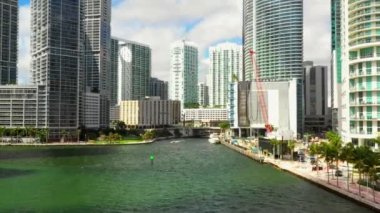 Hava dron görüntüleri Miami Nehri'nin 4k
