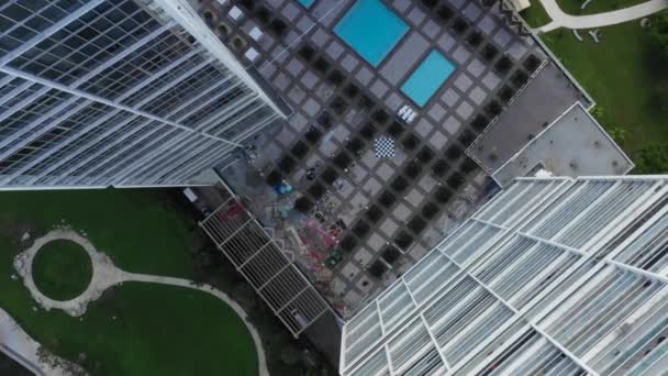 Nouvelle architecture avec construction de terrasses de piscine 