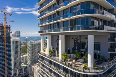 Hava Miami Brickell highrise kule ile eğlence aktivite alanı