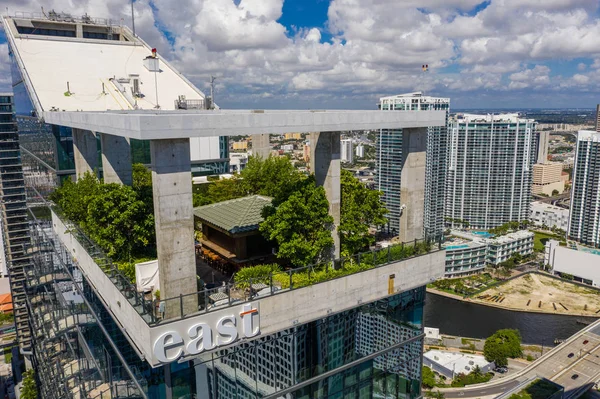 Doğu Miami Hotel Çatı Üzerinde Asya Tarzı Bir Restoran Olan — Stok fotoğraf