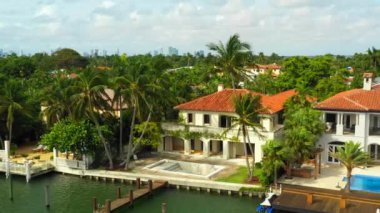 Hava taşınabilir lüks waterfront Konakları 4k dan