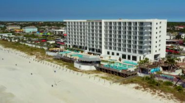 Panama Beach, Fl, Amerika Birleşik Devletleri - 18 Ekim 2018: Hava video Holiday Inn Express Panama Beach Fl
