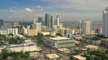 Havadan görüntüleri midtown Miami edgewater yaklaşımı