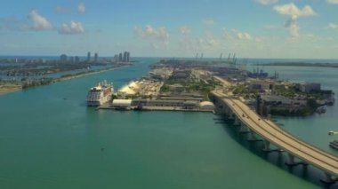 Anteni Port Miami Dodge Adası