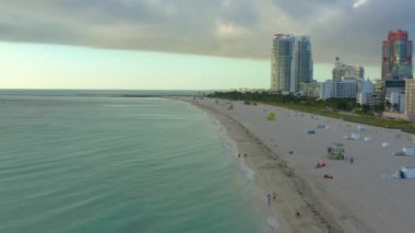 Düşük dron görüntüleri Miami Beach 4k