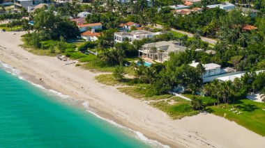 Florida'da hava dron görüntü lüks sahil sahil evleri