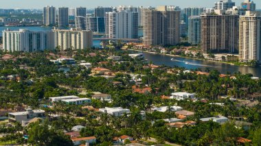 Miami'de lüks konaklar hava uçak fotoğrafı