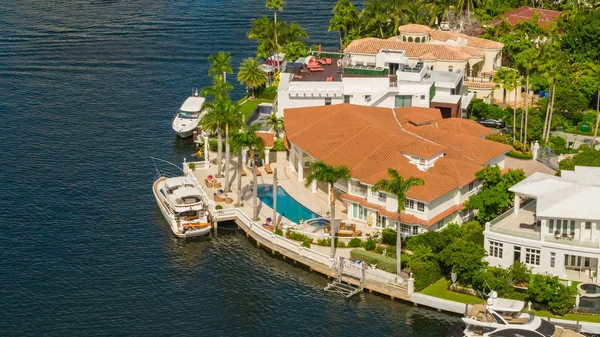 Légifotó Luxus Miami Waterfront Kúriák Shot Drone — Stock Fotó