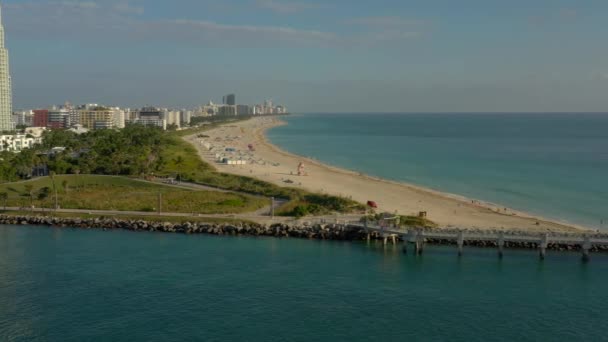Aerial Footage Miami Beach Pier Ocean — Stock Video