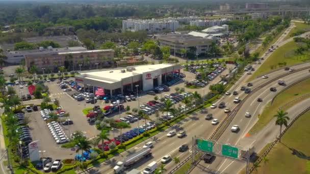 Toyota Van North Miami Auto Dealer Luchtfoto Drone Video — Stockvideo