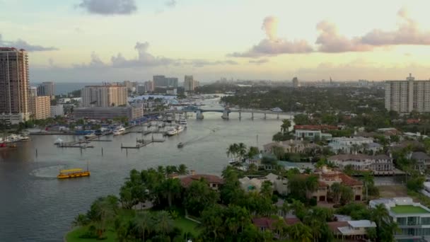Luchtfoto Fort Lauderdale Herenhuizen Jachten Water Schilderachtige — Stockvideo