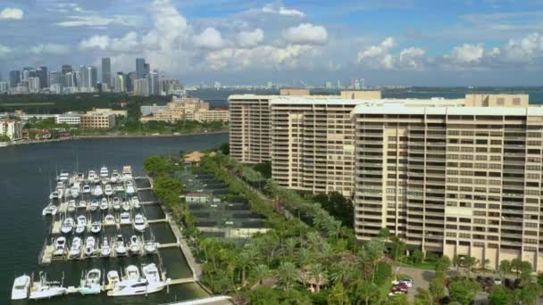 Aerial Video Grove Isle Condominium Marina — Stock Video