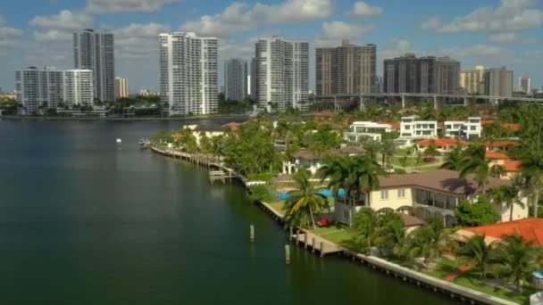 Aerial Video Sunny Isles Beach Golden Shores Residential Neighborhood — Stock Video