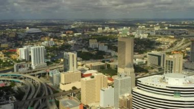 Downtown Miami görünümünün antenler