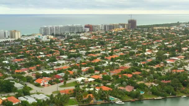 Aerial Film Surfside Miami Beach Florida — Stockvideo