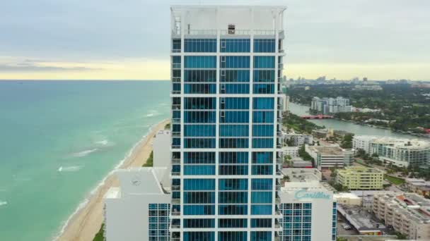 Aerial Reveal Miami Beach Condominiums — Stock Video