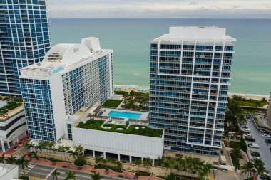 Havadan fotoğraf tonlarda ses veren çanlar Canyon Ranch Miami Beach Florida