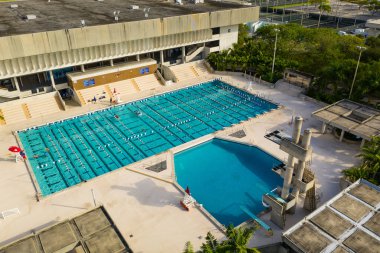 Hava dron fotoğraf Miami Dade Community College Kendall Yüzme