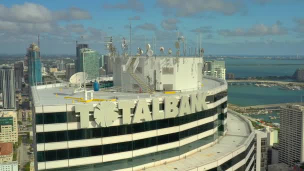 Totalbank Gebouw Logo Downtown Miami — Stockvideo