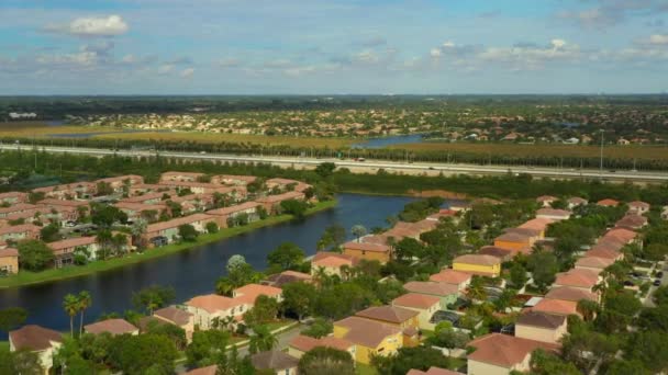 Bairros Residenciais Pembroke Pines Florida — Vídeo de Stock