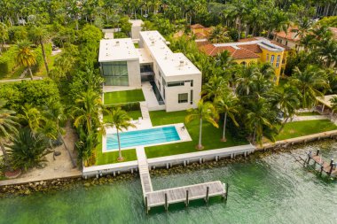 Modern Köşkü Miami Beach Star Adası