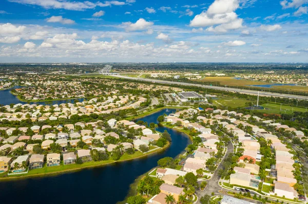 Imagem Aérea Pembroke Pines Florida Bairro Casas Residenciais — Fotografia de Stock