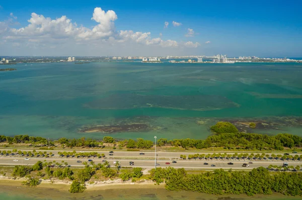 Drone Miami Julia Tuttle Causeway — Fotografia de Stock