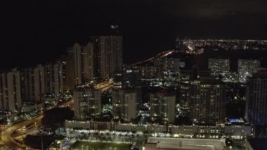 Geceleri Florida 'daki hava sahaları.