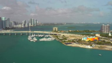  Hava video Island Gardens Marina Miami Florida