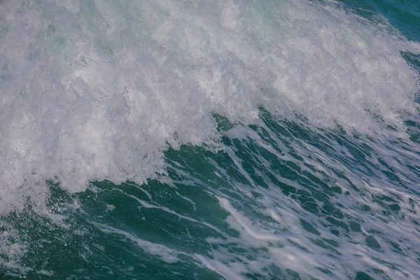 Ondas Água Oceano Com Spray — Fotografia de Stock