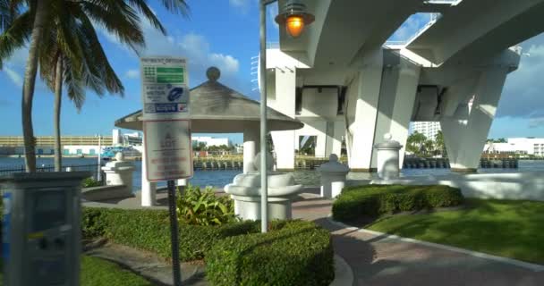 Fort Lauderdale Onder 17E Straat Brug Intracoastal — Stockvideo