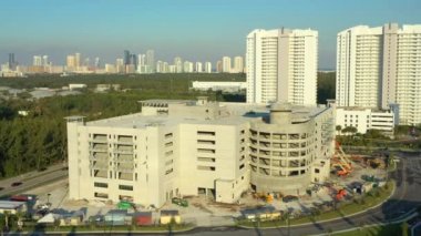 Yapım aşamasında Araba bayilik North Miami Beach Fl 4k