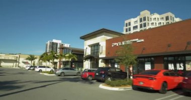 Aventura, Fl, Amerika Birleşik Devletleri - 22 Ocak 2019: plaza Aventura Florida alışveriş Modern