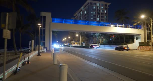 佛罗里达劳德代尔堡海滩的行人立交桥 — 图库视频影像
