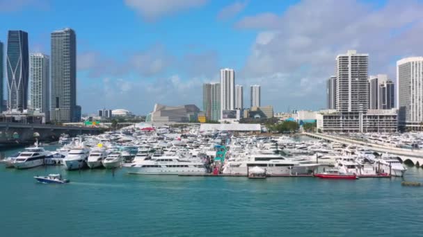 2019 Διεθνές Σκάφος Yacht Show Μαϊάμι Κεραίες — Αρχείο Βίντεο