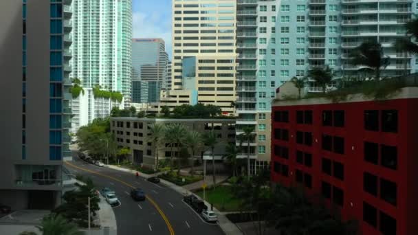 Letecké Okružní Miami Brickell Bay Drive Létání Mezi Budovami — Stock video