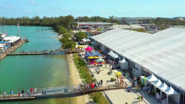 Luchtfoto Drone Beelden Van 2019 Miami Yacht Show — Stockvideo