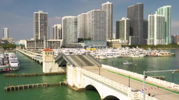 Luchtfoto Draw Bridge Openen Miami Venetiaanse — Stockvideo