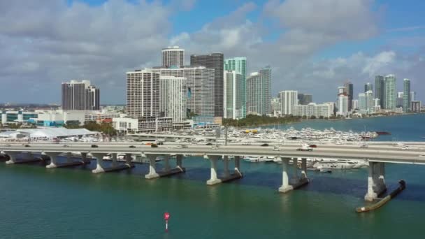 Съёмки Беспилотника Майами Яхт Шоу 2019 — стоковое видео